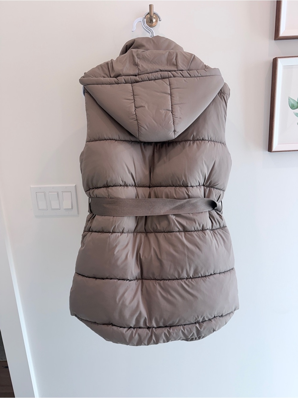 Zella Belted Sleeveless Hooded Puffer Vest - Grey Sparrow - Picture 5 of 7